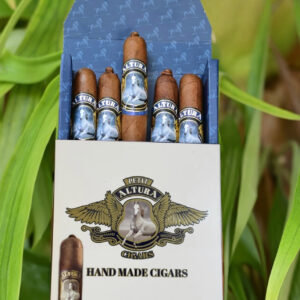 NATURA CIGARS - Petit Altura (Box Of 5)